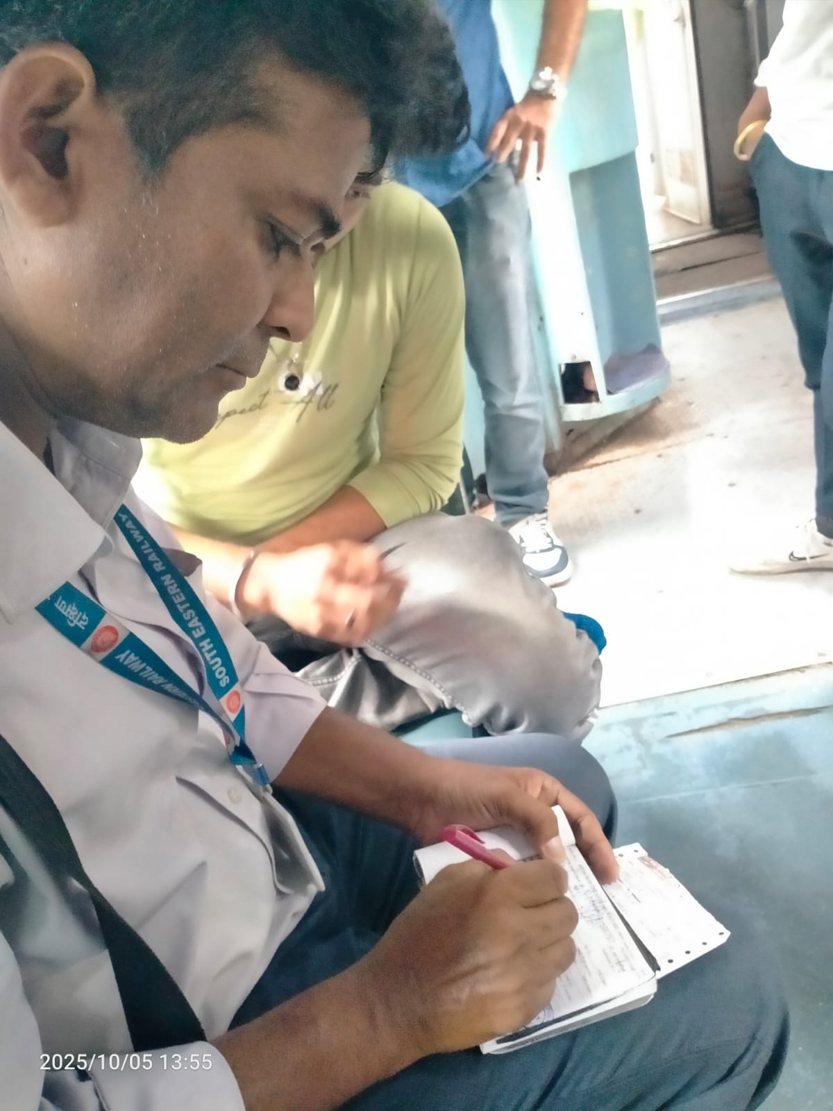 टिकट चेकिंग
