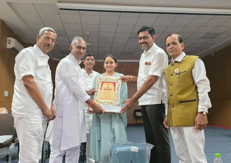 सकल जैन समाज मन्दसौर का प्रतिभा सम्मान समारोह संपन्न