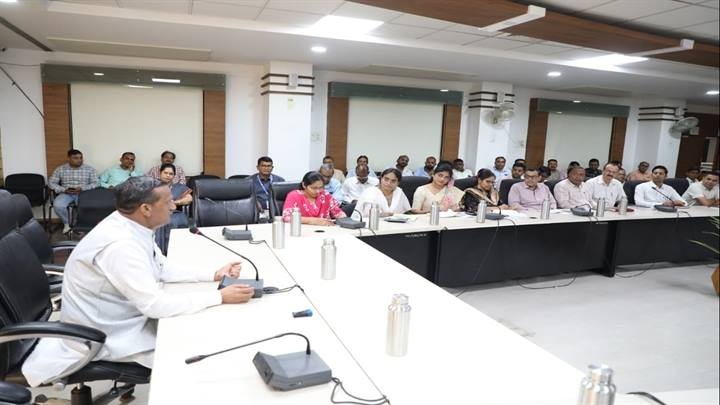 लोक सूचना अधिकारियों व प्रथम अपीलीय अधिकारी की बैठक लोक सूचना अधिकारियों व प्रथम अपीलीय अधिकारी की बैठक