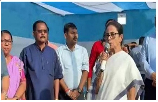 जलपाईगुड़ी में मुख्यमंत्री ममता बनर्जी
