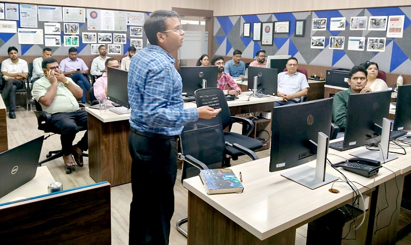 मप्रः गाजिय़ाबाद के उच्च स्तरीय दल ने देखी इंदौर की स्मार्ट मीटरिंग
