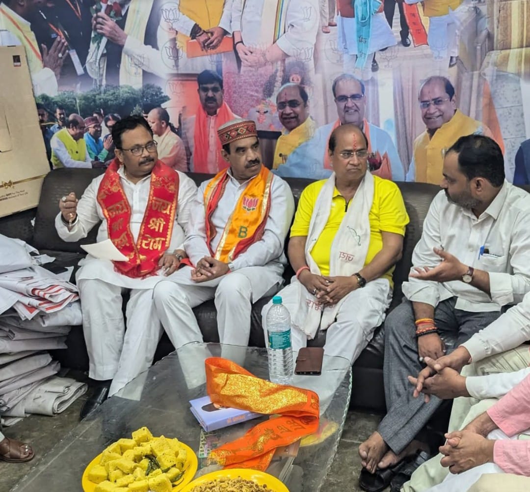 कार्यक्रम के दौरान लिया गया छाया चित्र