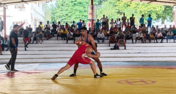 सत्यनारायण सिंह खेल संस्थान मे मंगला राय राष्ट्रीय कुश्ती प्रतियोगिता।