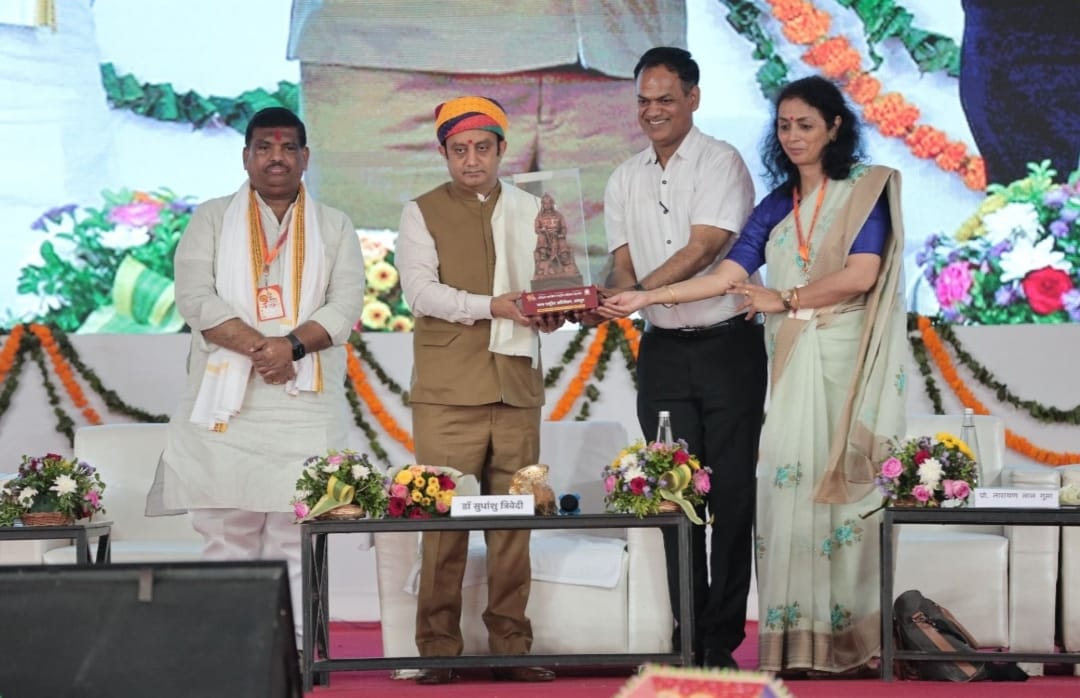 मैकाले और मार्क्स के प्रभाव से मुक्त होकर भारतीय शिक्षा एवं जीवन पद्धति को अपनाने का समय : प्रख्यात वक्ता डॉ. सुधांशु त्रिवेदी