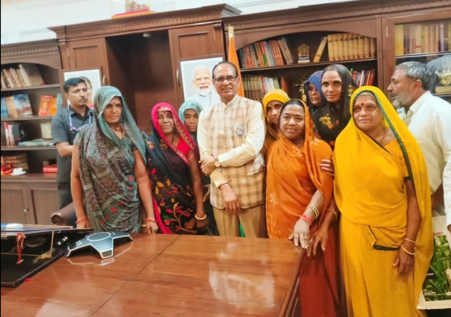 कलवार के किसान हड़ताल पर
