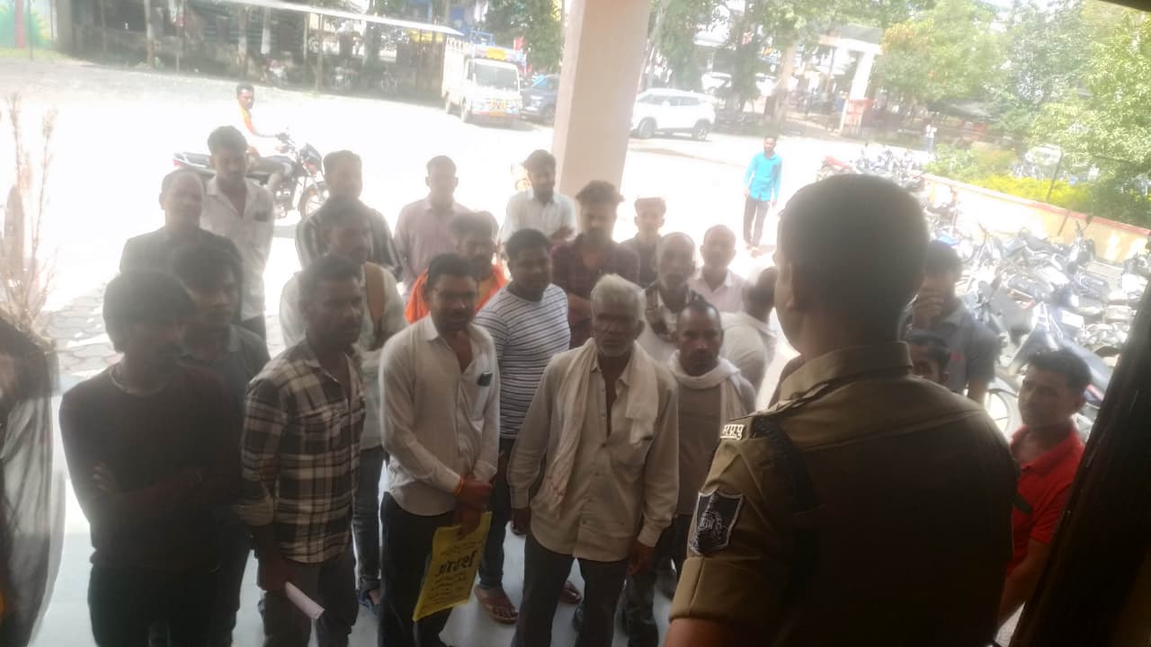 ठगे चार लाख से अधिक,दो आरोपित पकड़ाए ठगे चार लाख से अधिक,दो आरोपित पकड़ाए