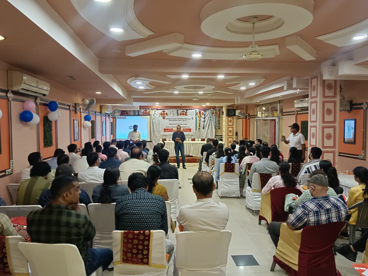 बच्चाें काे जानलेवा बीमारियों से बचाने वाले नियमित टीकाकरण के माइक्रोप्लान को लेकर डब्ल्यूएचओ की ओर से कार्यशाला