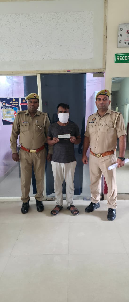 दंपति से 5 लाख रुपए उगाहने के लिए खुद के अपहरण का रचा स्वांग, गिरफ्तार
