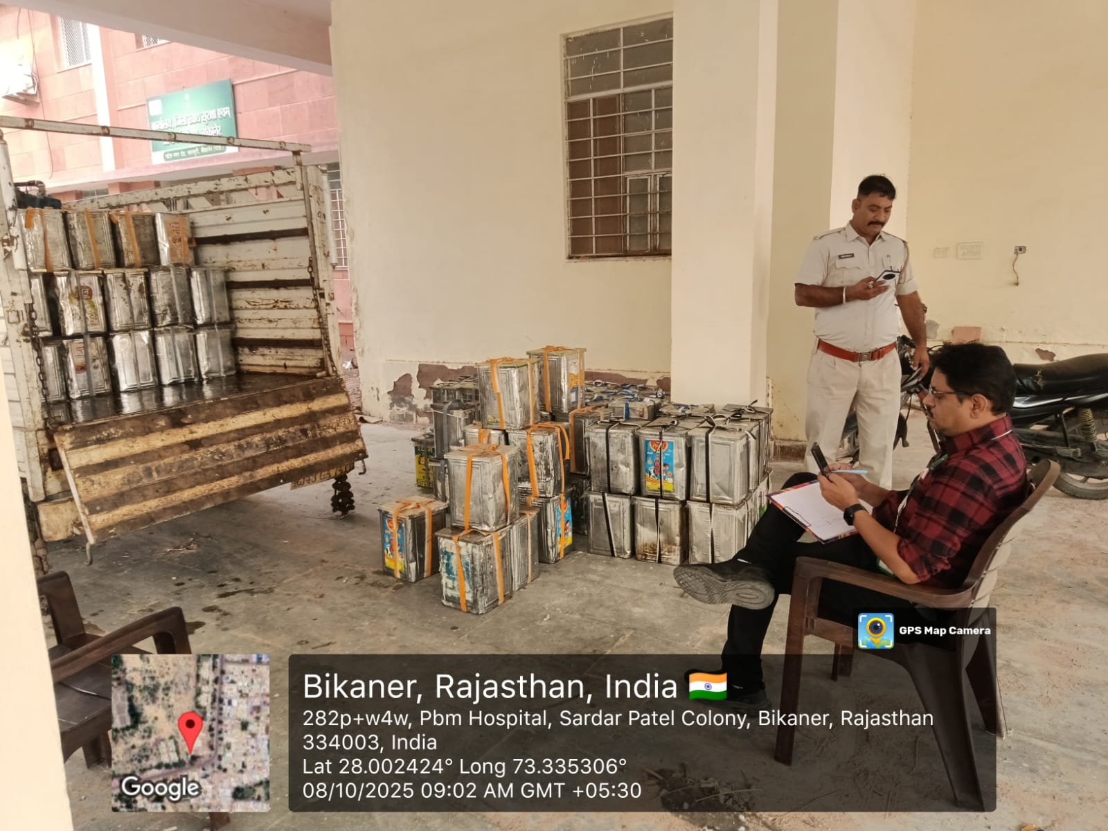 फलौदी से आई मावे की गाड़ी को रोक कर 178 टीन संदिग्ध मावा पकड़ा : 3,382 किलो मावे से लिए 4 सैंपल