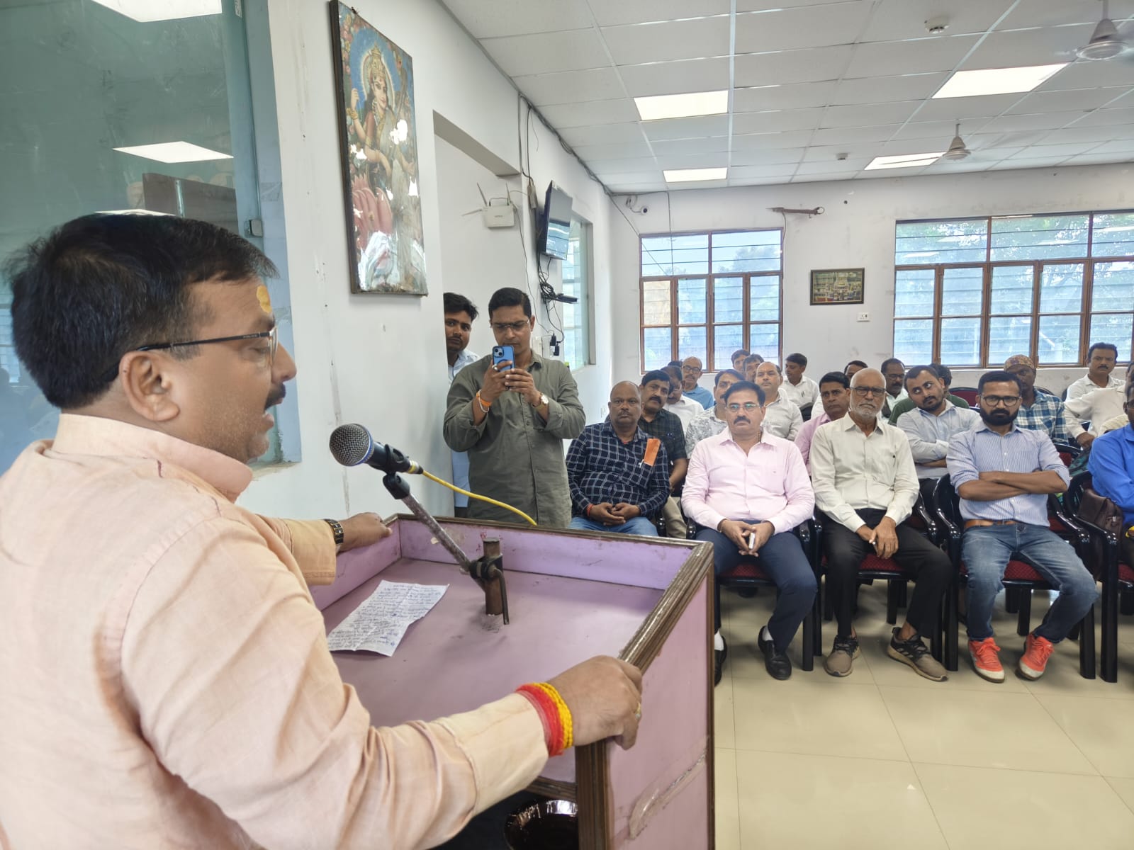 गोरखपुर जर्नलिस्ट्स प्रेस क्लब में पुरस्कार वितरण समारोह का आयोजन*