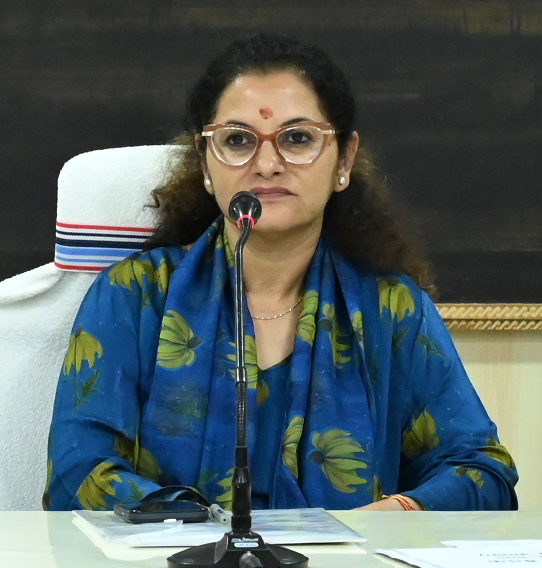 कोरिया कलेक्टर चंदन त्रिपाठी कोरिया कलेक्टर चंदन त्रिपाठी