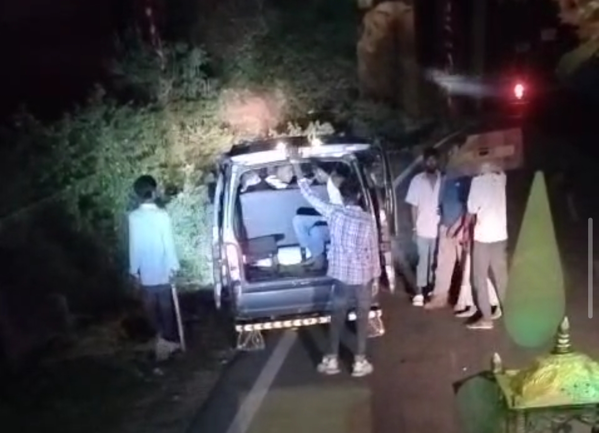 बस को लूटने की नीयत से पहुंचे आरोपी