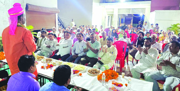 सम्मान समारोह के दौरान