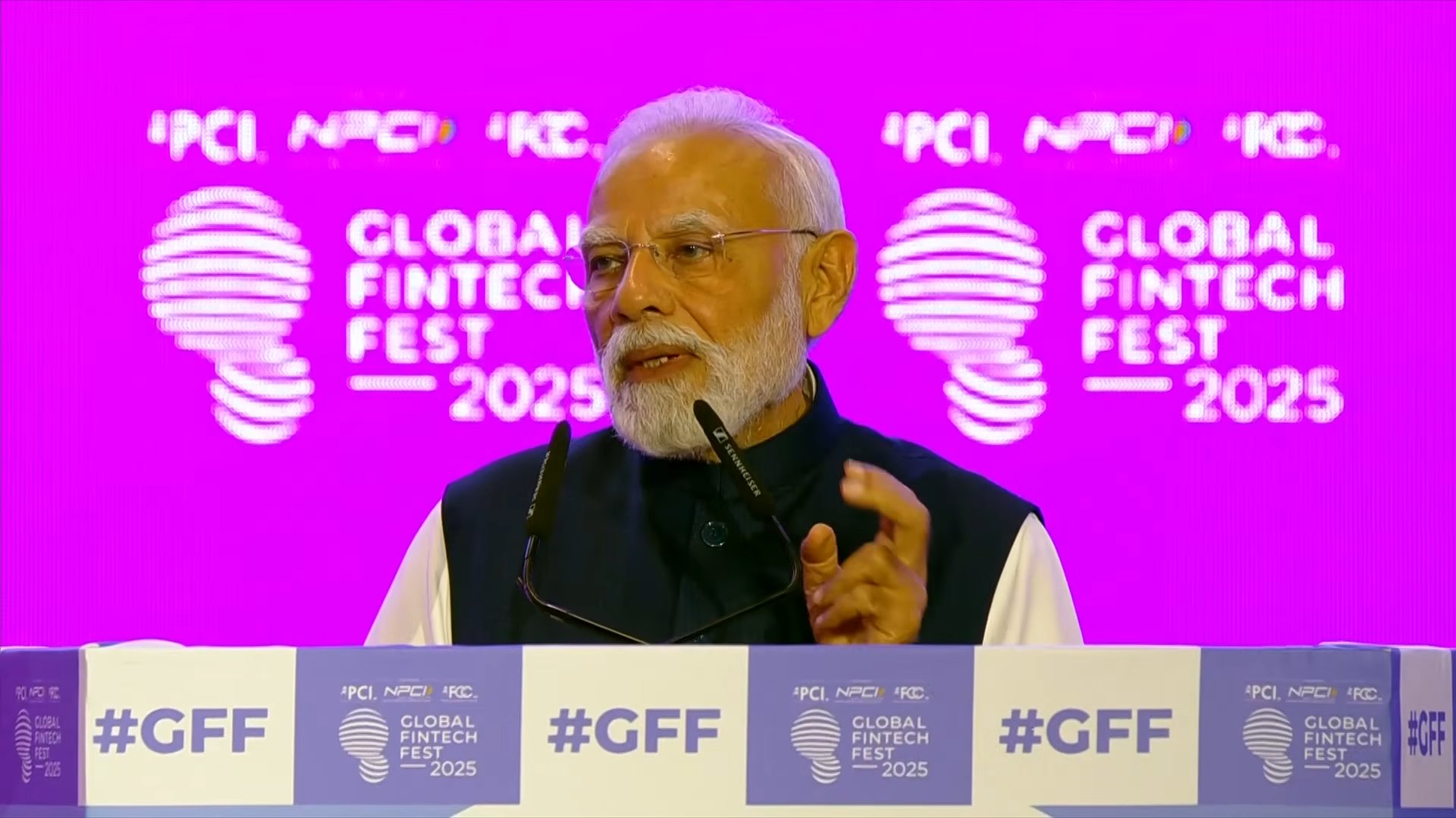 प्रधानमंत्री नरेन्द्र मोदी गुरुवार को ग्लोबल फिनटेक फेस्ट 2025 को संबोधित करते हुए प्रधानमंत्री नरेन्द्र मोदी गुरुवार को ग्लोबल फिनटेक फेस्ट 2025 को संबोधित करते हुए