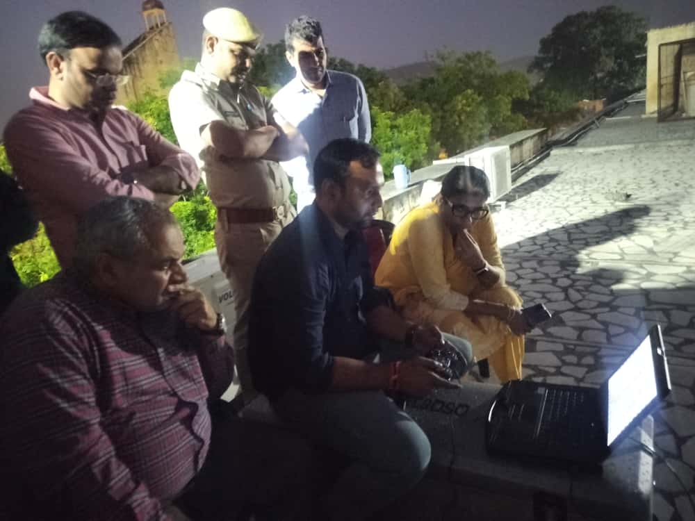 हेरिटेज निगम : आयुक्त डॉ निधि पटेल ने रात में किया ड्रोन प्रोजेक्ट का निरीक्षण हेरिटेज निगम : आयुक्त डॉ निधि पटेल ने रात में किया ड्रोन प्रोजेक्ट का निरीक्षण