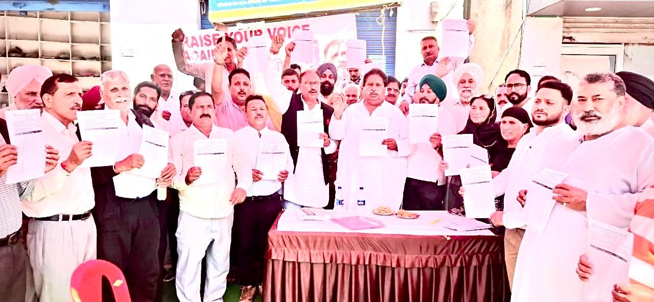 कांग्रेस नेता रमन भल्ला ने भाजपा पर लगाया लोकतांत्रिक मूल्यों के हनन का आरोप, वोट अधिकार अभियान की की शुरुआत कांग्रेस नेता रमन भल्ला ने भाजपा पर लगाया लोकतांत्रिक मूल्यों के हनन का आरोप, वोट अधिकार अभियान की की शुरुआत