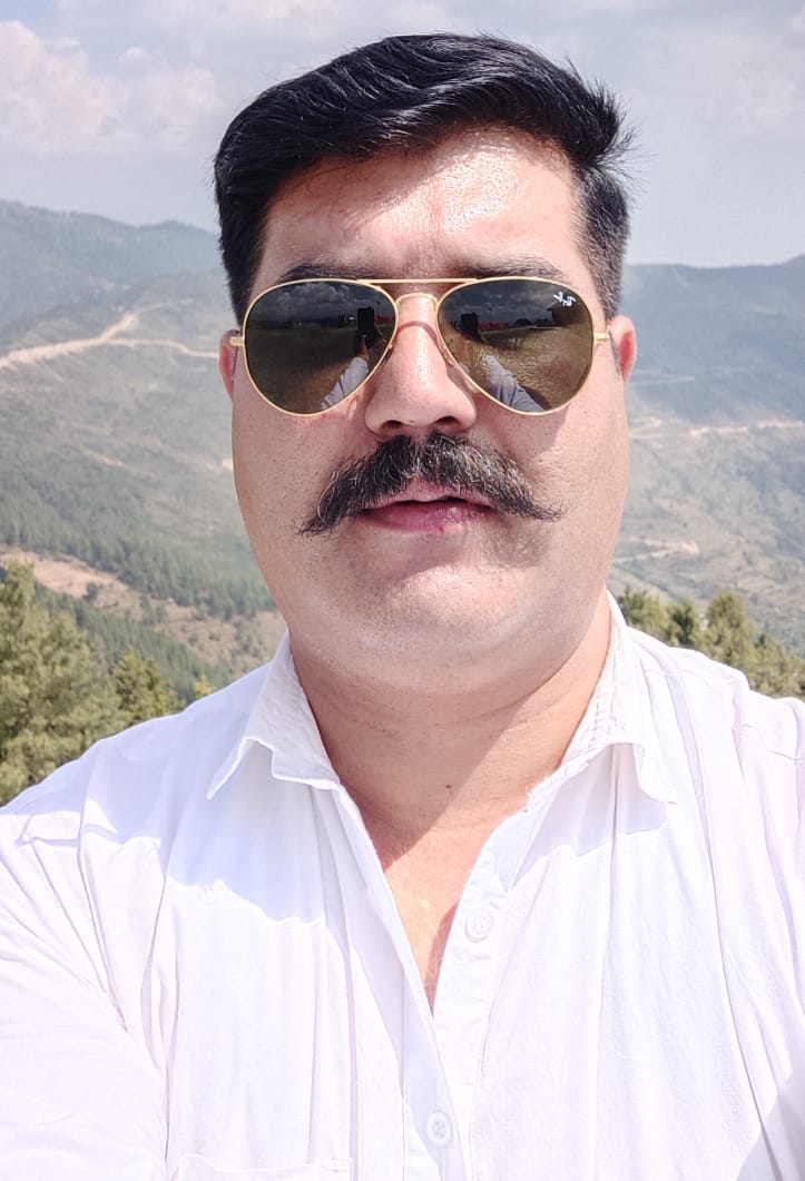 मुनीष गुलेरिया।
