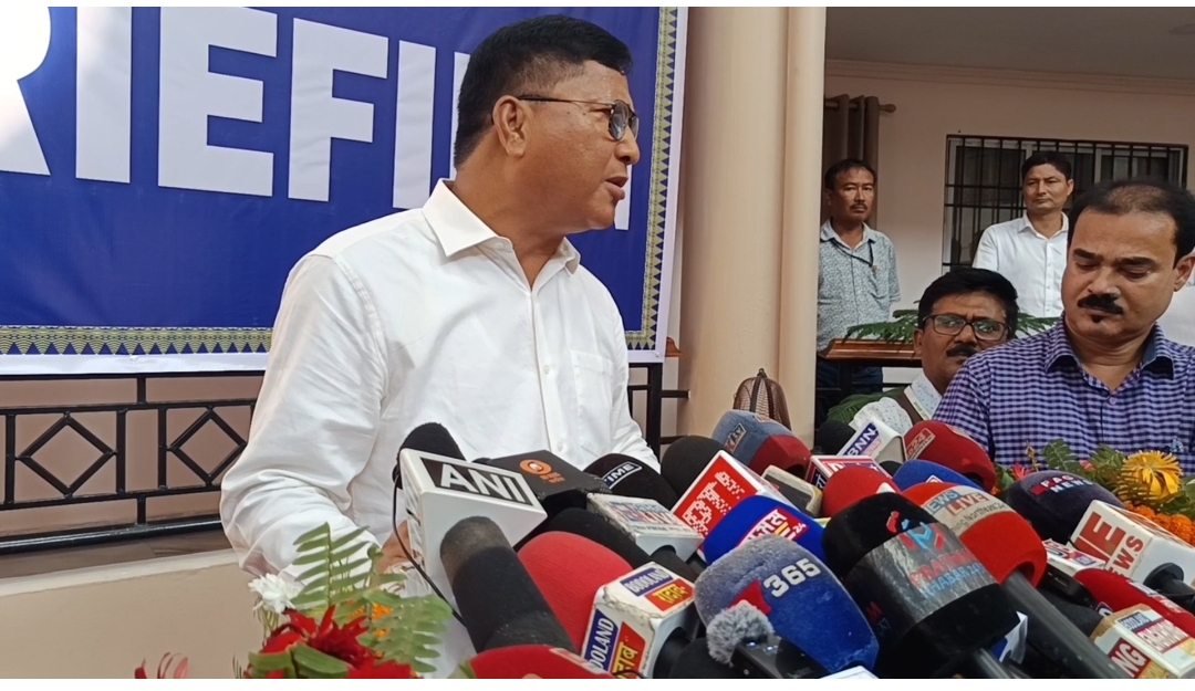 बोडोलैंड की 5वीं बीटीसी परिषद के नवनिर्वाचित सदस्य के शपथ ग्रहण के बाद बोडोलैंड के मुख्य कार्यकारी पार्षद हाग्रमा मोहिलरी महत्वपूर्ण निर्णय। बोडोलैंड की 5वीं बीटीसी परिषद के नवनिर्वाचित सदस्य के शपथ ग्रहण के बाद बोडोलैंड के मुख्य कार्यकारी पार्षद हाग्रमा मोहिलरी महत्वपूर्ण निर्णय।