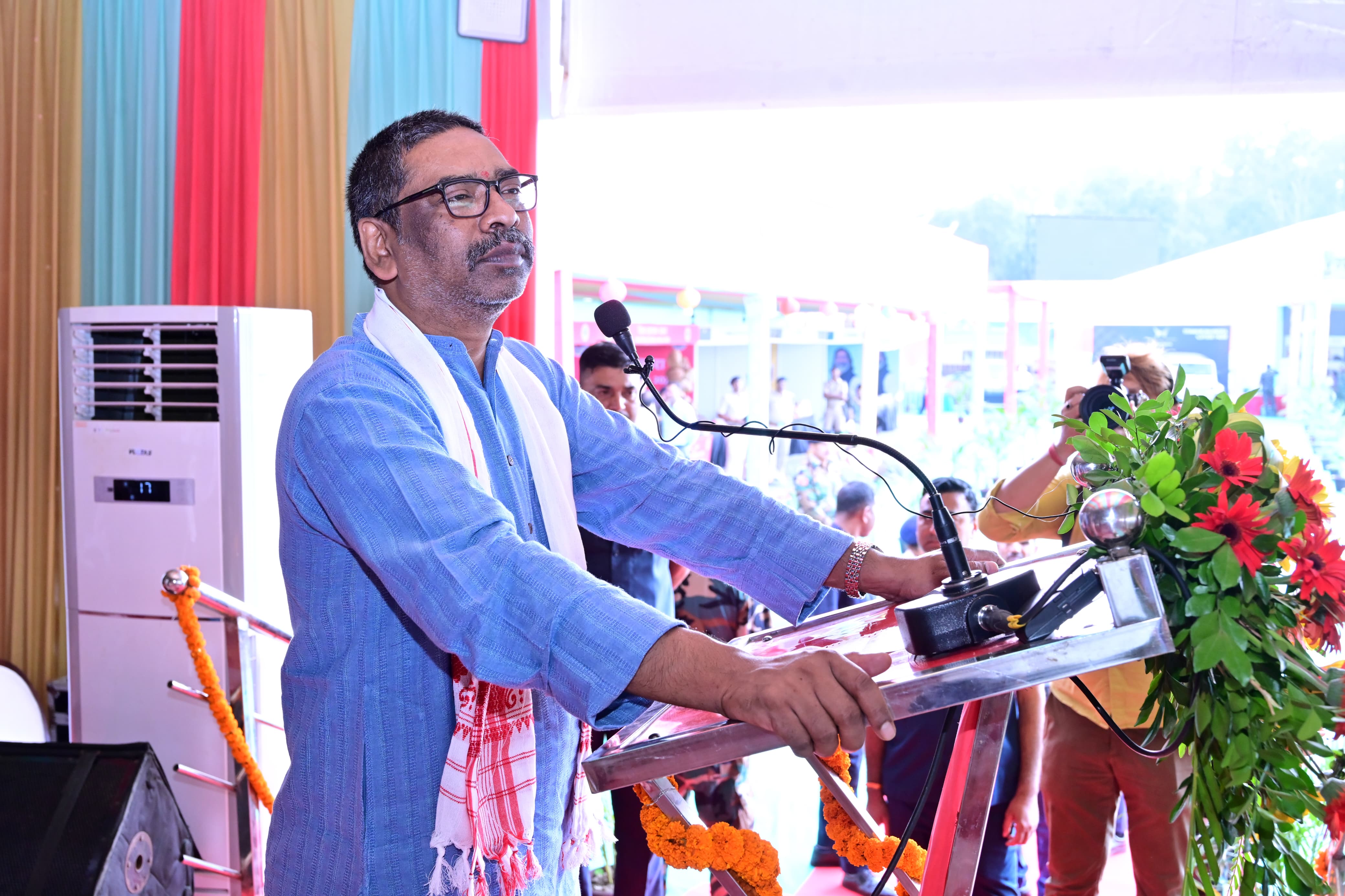 मुख्यमंत्री सहित अन्य