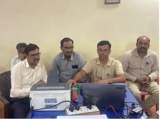 एसीबी ने पकड़ा