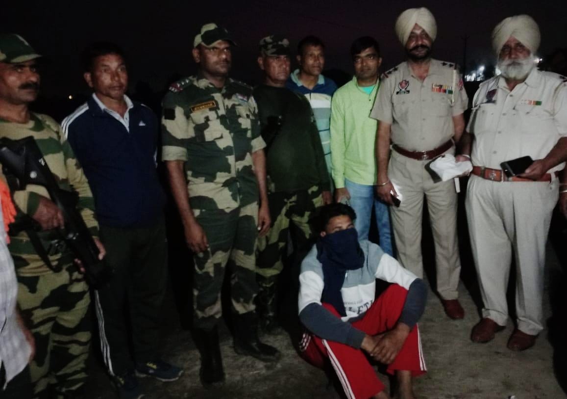 बीएसएफ द्वारा गिरफ्तार नशा तस्कर बीएसएफ द्वारा गिरफ्तार नशा तस्कर