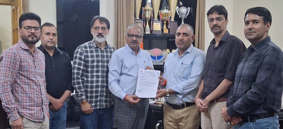 टोबैको-फ्री यूथ कैंपेन 3.0 की शुरुआत, छात्रों ने ली नशा मुक्त जीवन की शपथ टोबैको-फ्री यूथ कैंपेन 3.0 की शुरुआत, छात्रों ने ली नशा मुक्त जीवन की शपथ
