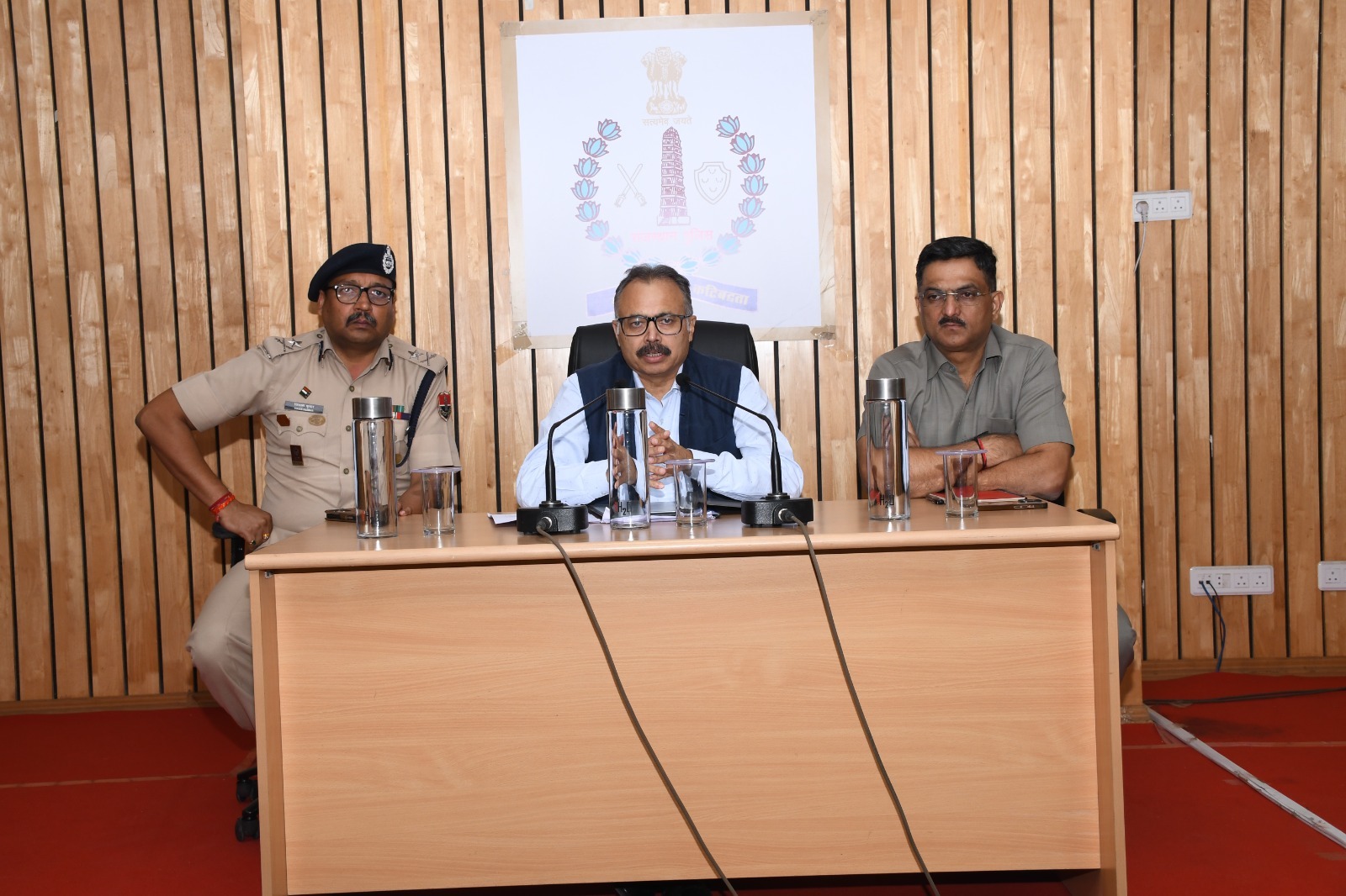 संपर्क व समन्वय से करें नशे के विरुद्ध प्रभावी कार्यवाही : पुलिस महानिदेशक राजीव शर्मा