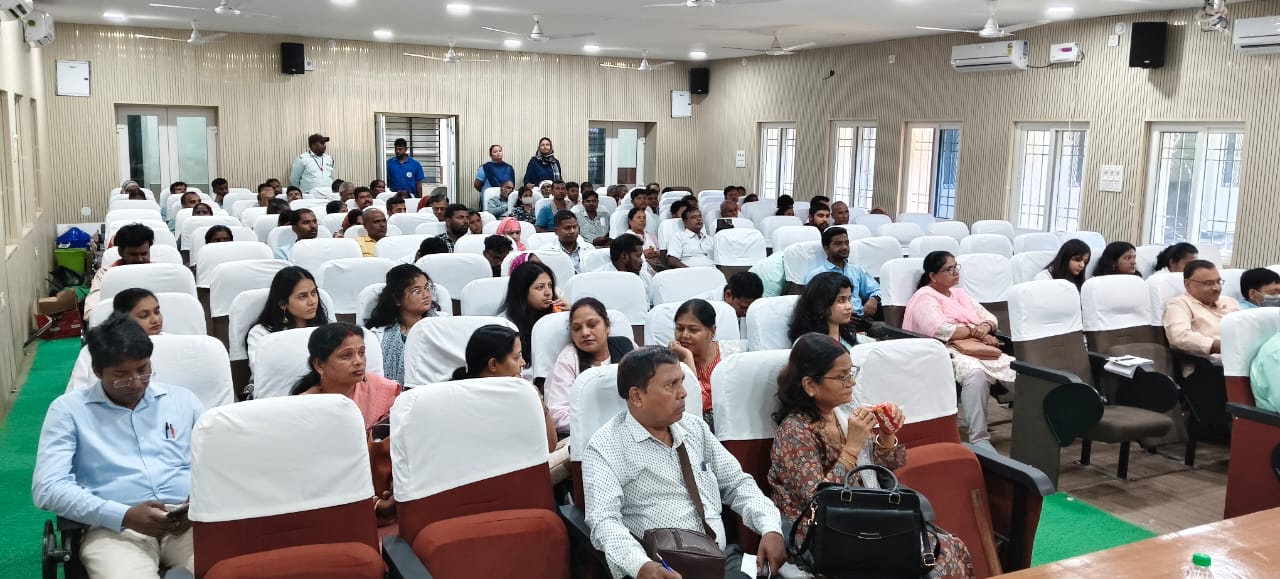 डालसा के कार्यक्रम में मौजूद लोग