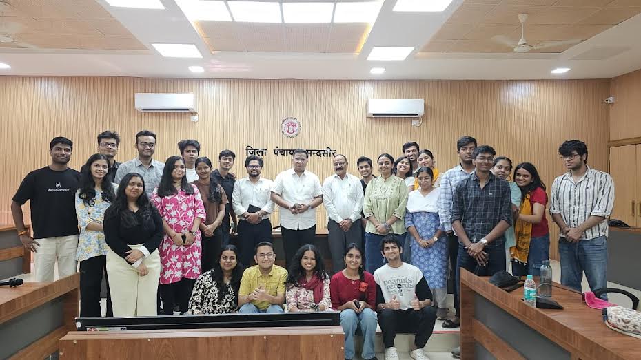 रूरल इंगेजमेंट प्रोग्राम के अंतर्गत आई आई एम इंदौर के छात्रों ने मंदसौर जिले के ग्रामिण क्षेत्रों का अध्ययन किया भ्रमण रूरल इंगेजमेंट प्रोग्राम के अंतर्गत आई आई एम इंदौर के छात्रों ने मंदसौर जिले के ग्रामिण क्षेत्रों का अध्ययन किया भ्रमण