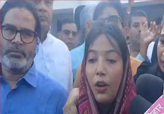 पशांत किशाेर के साथ पतकाराें से बात करती जयाेति सिंह् पशांत किशाेर के साथ पतकाराें से बात करती जयाेति सिंह्