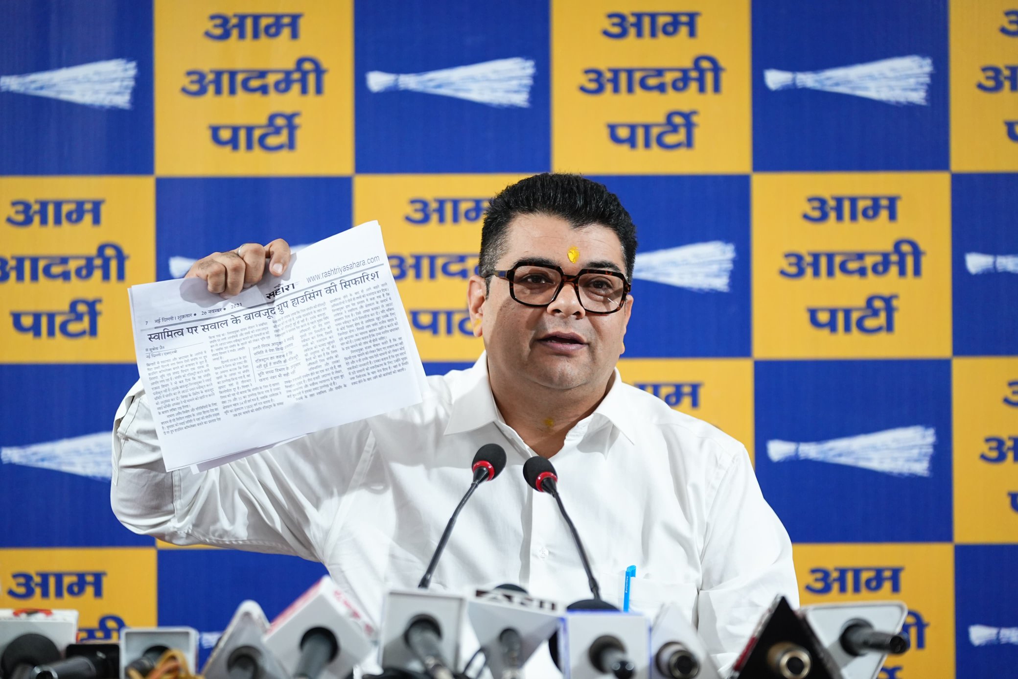 दिल्ली नगर निगम में नेता प्रतपिक्ष अंकुश नारंग पत्रकार वार्ता में। दिल्ली नगर निगम में नेता प्रतपिक्ष अंकुश नारंग पत्रकार वार्ता में।