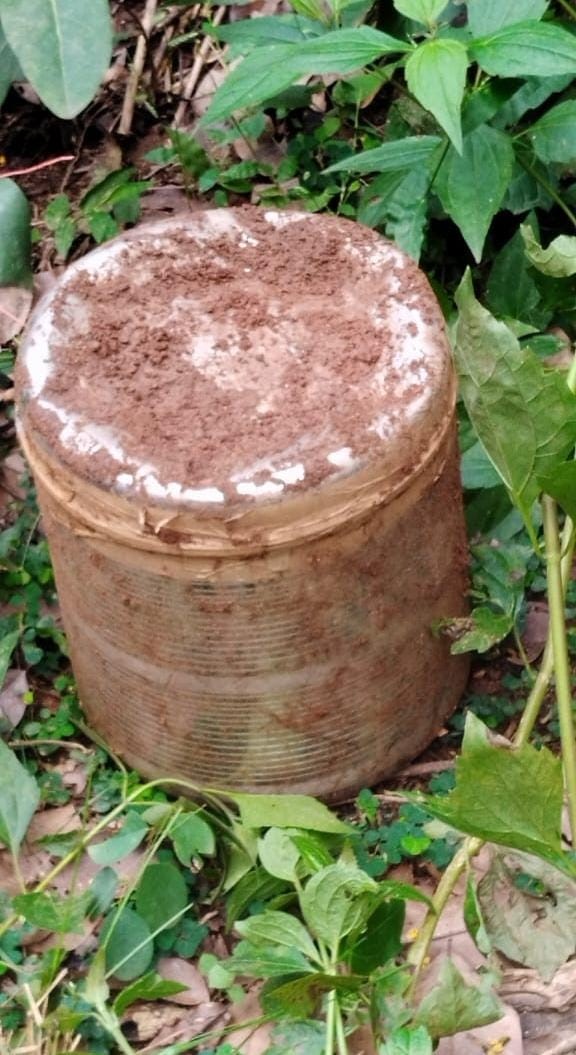 फरसियां-चंदनबाहरा मार्ग में मिला 10 किलो टिफिन बम
