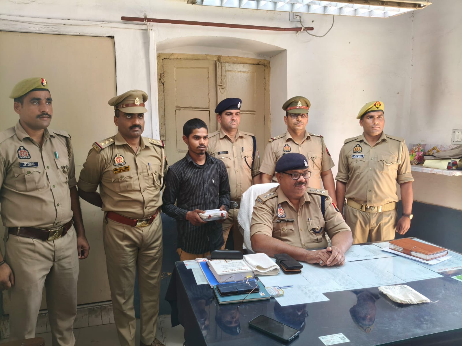 थाना जीआरपी बरेली जंक्शन की टीम ने बरामद अफीम के साथ दुर्वेश कुमार को गिरफ्तार किया