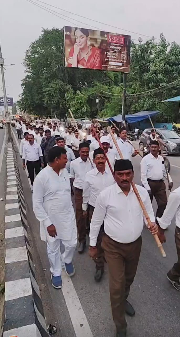 राष्ट्रीय स्वयंसेवक संघ का पथ संचालन में शामिल हुए भाजपा महानगर अध्यक्ष संजय गुप्ता का छाया चित्र राष्ट्रीय स्वयंसेवक संघ का पथ संचालन में शामिल हुए भाजपा महानगर अध्यक्ष संजय गुप्ता का छाया चित्र