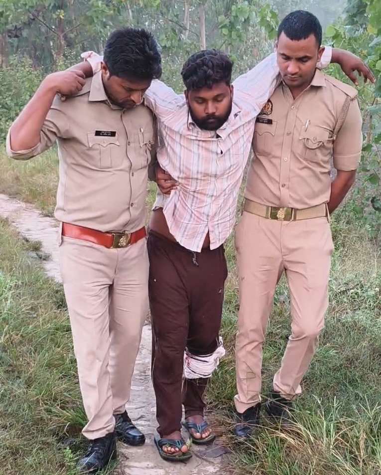 बहेड़ी पुलिस की मुठभेड़ में पैर में गोली लगने के बाद गिरफ्तार आरोपी जैस मोहम्मद उर्फ बदला।