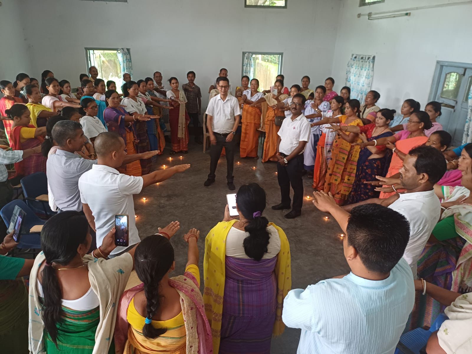 कोकराजार में आदि कर्मयोगी अभियान के तहत ब्लॉक स्तरीय प्रशिक्षण प्रारंभ। कोकराजार में आदि कर्मयोगी अभियान के तहत ब्लॉक स्तरीय प्रशिक्षण प्रारंभ।