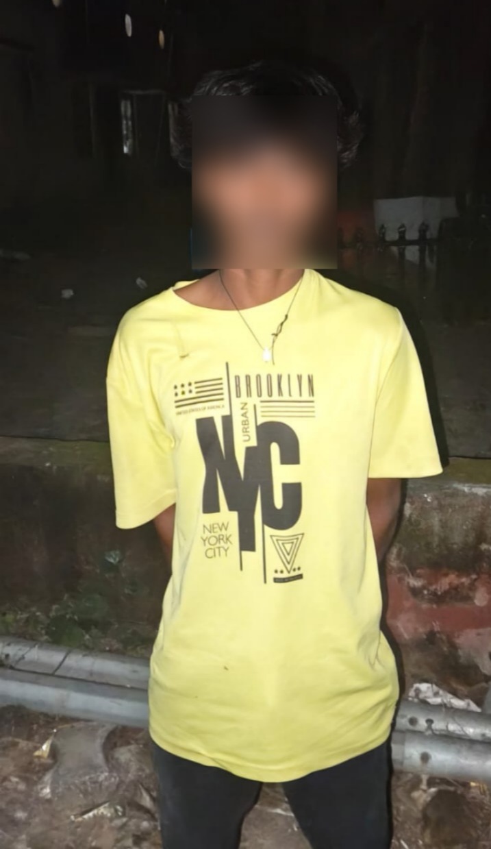 पकड़ा गया आरोपित पकड़ा गया आरोपित
