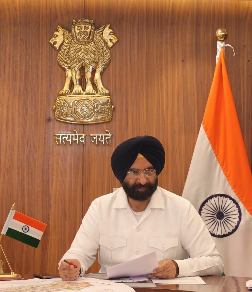 दिल्ली के उद्योग मंत्री मनजिंदर सिंह सिरसा (फाइल फोटो) दिल्ली के उद्योग मंत्री मनजिंदर सिंह सिरसा (फाइल फोटो)