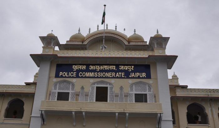 न्यूड वीडियो कॉल कर महिला ने बुजुर्ग को किया ब्लैकमेल न्यूड वीडियो कॉल कर महिला ने बुजुर्ग को किया ब्लैकमेल