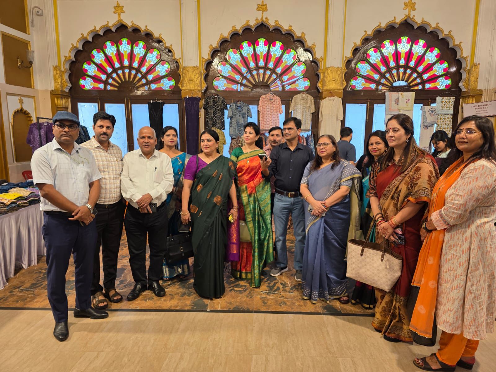 डीडीयू गोरखपुर विश्वविद्यालय ने ‘क्राफ्ट रूट्स’ मॉडल को देखा — उच्च शिक्षा और महिला सशक्तिकरण के नए अवसर*