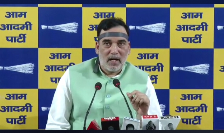 आआपा नेता गोपाल राय पत्रकार वार्ता को संबोधित करते हुए। आआपा नेता गोपाल राय पत्रकार वार्ता को संबोधित करते हुए।