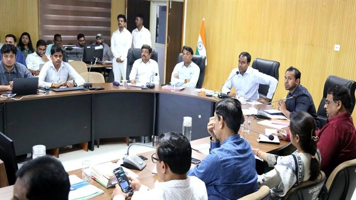 समय-सीमा प्रकरणों की समीक्षा बैठक समय-सीमा प्रकरणों की समीक्षा बैठक