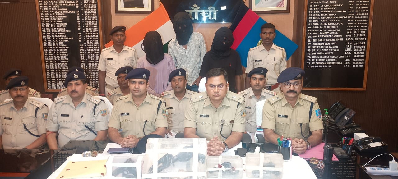 प्रेस वार्ता की तस्वीर प्रेस वार्ता की तस्वीर