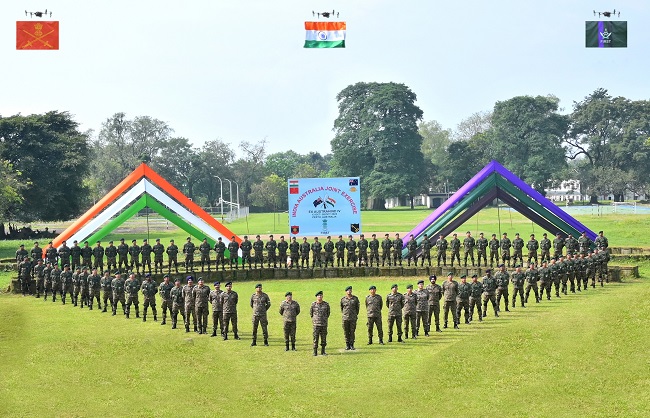 भारत-ऑस्ट्रेलिया का संयुक्त सैन्य अभ्यास 'ऑस्ट्राहिंद' भारत-ऑस्ट्रेलिया का संयुक्त सैन्य अभ्यास 'ऑस्ट्राहिंद'