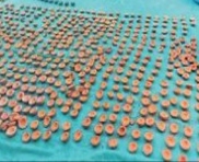 गोबर और मिट्टी से बने दीए। गोबर और मिट्टी से बने दीए।