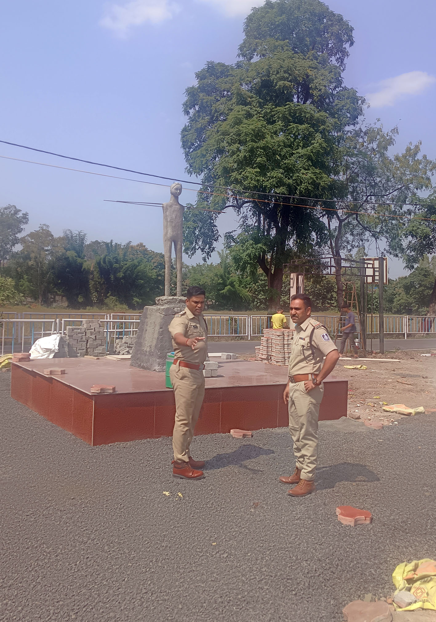 पुलिस लाइन में आकार ले रहा नया परेड़ ग्राउंड पुलिस लाइन में आकार ले रहा नया परेड़ ग्राउंड