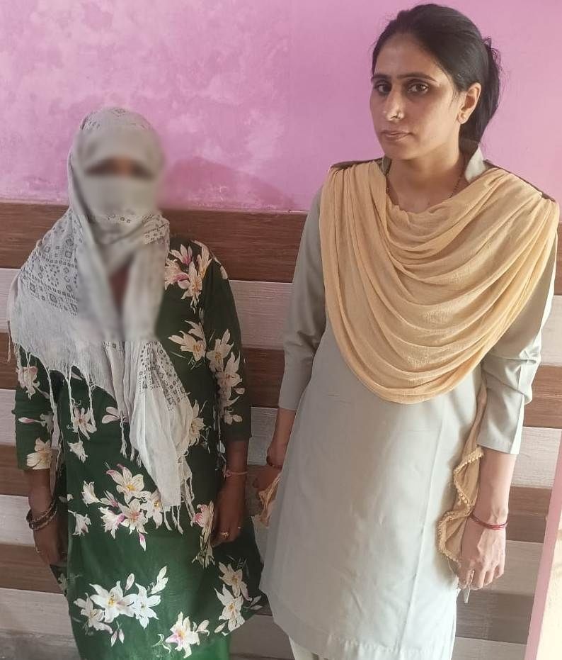 किसान वीरपाल की हत्या में गिरफ्तार पत्नी सुनीता । किसान वीरपाल की हत्या में गिरफ्तार पत्नी सुनीता ।