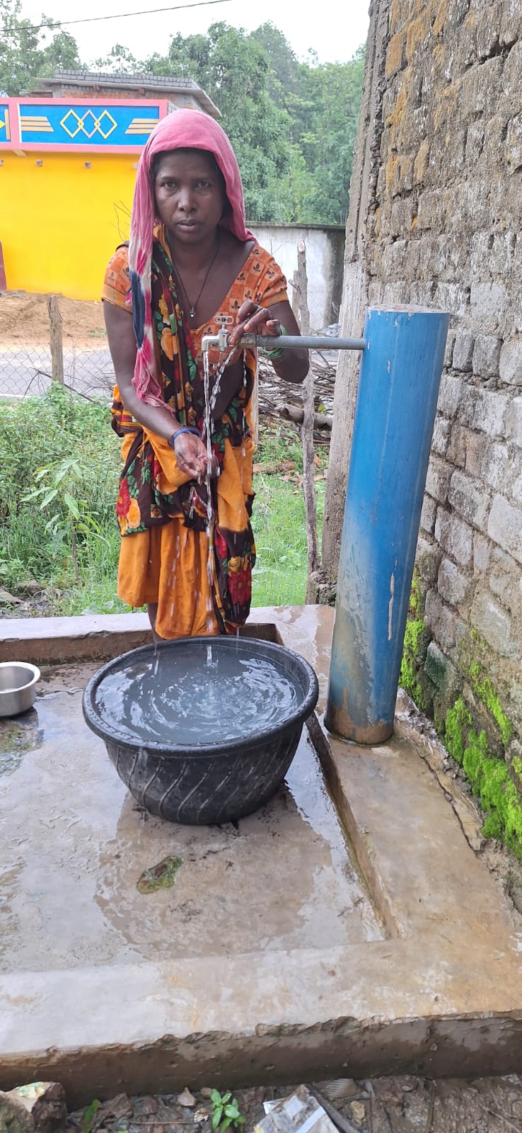 अब हर घर तक बह रही है पानी की धार — सरकार की योजनाओं से दूर हुआ जल संकट अब हर घर तक बह रही है पानी की धार — सरकार की योजनाओं से दूर हुआ जल संकट