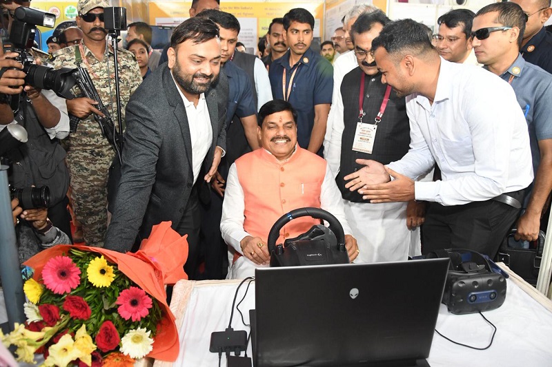 मुख्यमंत्री डॉ. मोहन यादव सड़क सुरक्षा उपायों पर केंद्रित कार्यशाला में शामिल हुए मुख्यमंत्री डॉ. मोहन यादव सड़क सुरक्षा उपायों पर केंद्रित कार्यशाला में शामिल हुए