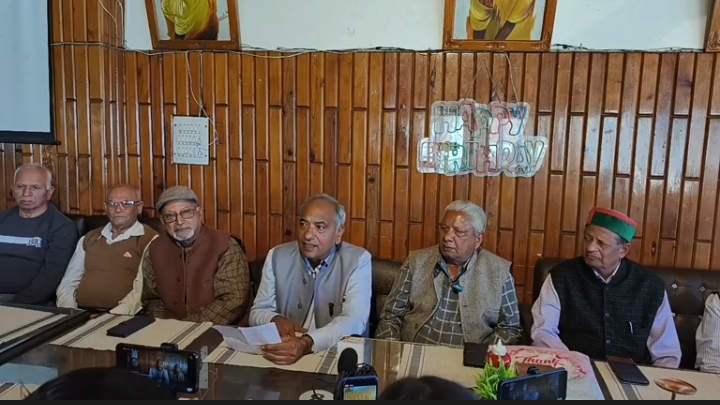 बघाट बैंक वेंटीलेटर पर बघाट बैंक वेंटीलेटर पर